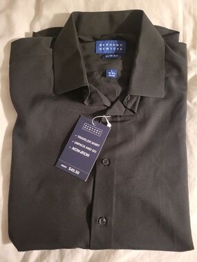 Bergamo New York Men's Black Slim Fit Dress Shirt